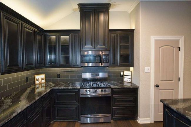 107 Brazos Ct, House other with 3 bedrooms, 2 bathrooms and 2 parking in Richwood TX | Image 10