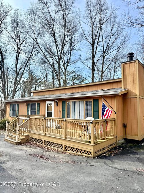 149 Motega Dr, ALBRIGHTSVILLE, PA, 18210-7765 | Card Image