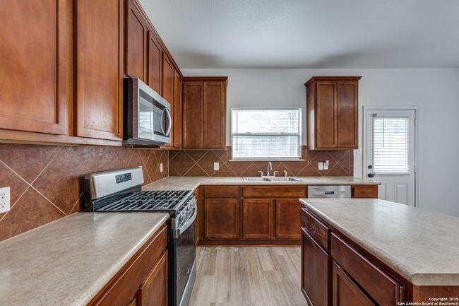 1121 Zacharys Way, House other with 3 bedrooms, 2 bathrooms and null parking in Austin TX | Image 10