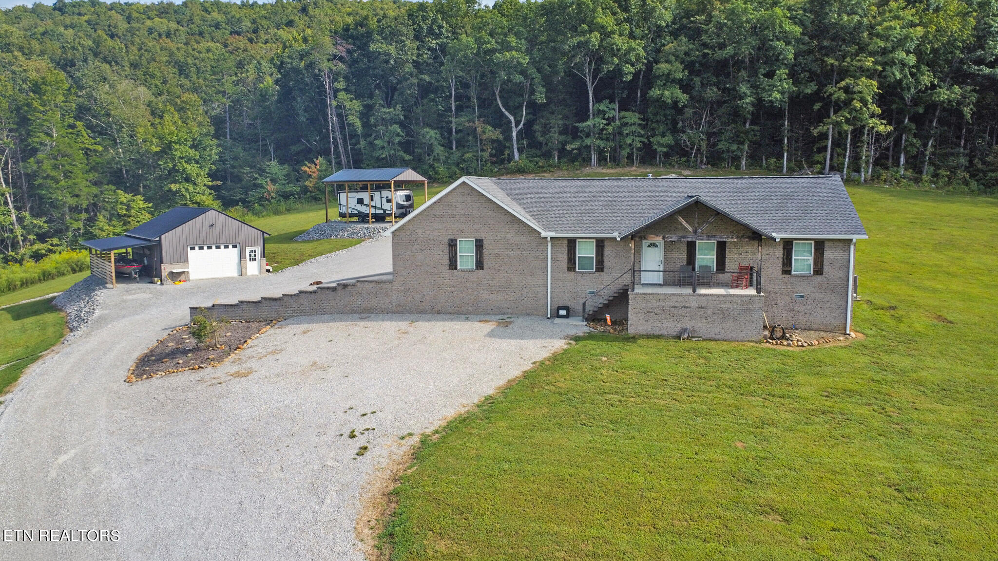 Tollie Ln, Jamestown, TN 38556