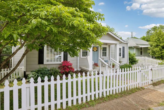 1304 Jones St, House other with 3 bedrooms, 1 bathrooms and 2 parking in Old Hickory TN | Image 4