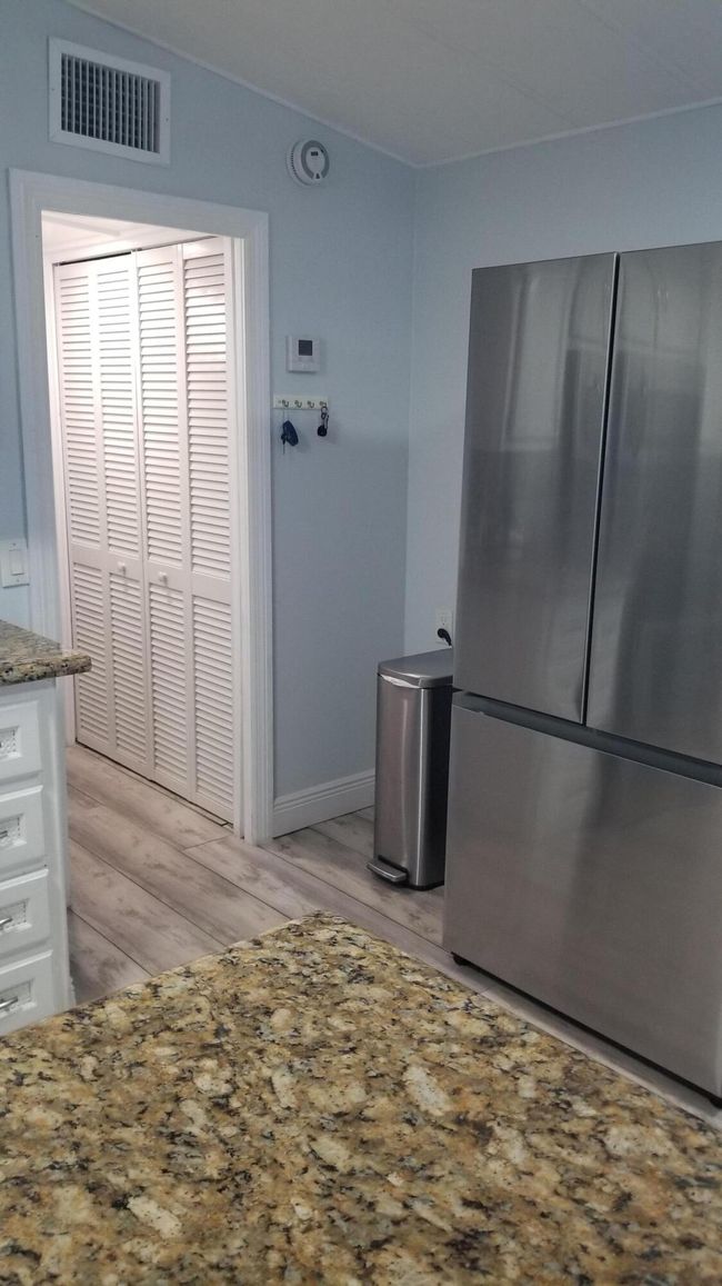 105-Kitchen 3 | Image 8