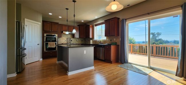 21902 43 Rd Dr Se, House other with 3 bedrooms, 3 bathrooms and null parking in Bothell WA | Image 14