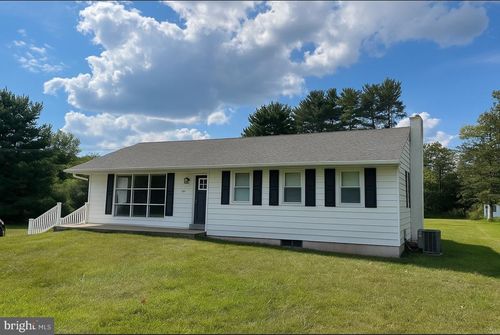 53 Sunset Rd, ROYERSFORD, PA, 19468-1719 | Card Image