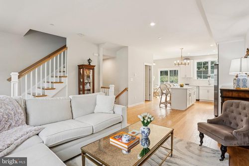 306 Rock Run Cir, BROOMALL, PA, 19008-2600 | Card Image