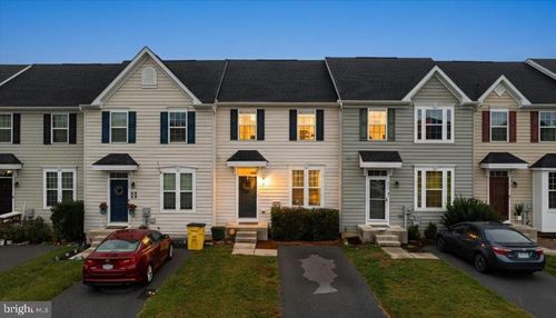 195 Ontario Dr, FALLING WATERS, WV, 25419-1549 | Card Image