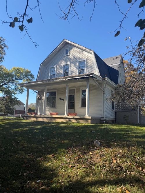 1005 Nowlin Ave, Greendale, IN, 47025-1214 | Card Image