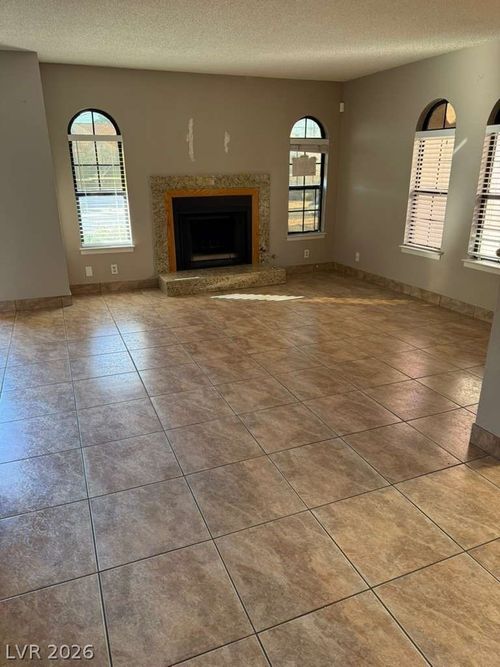 c-4083 Nook Way, Las Vegas, NV, 89103 | Card Image