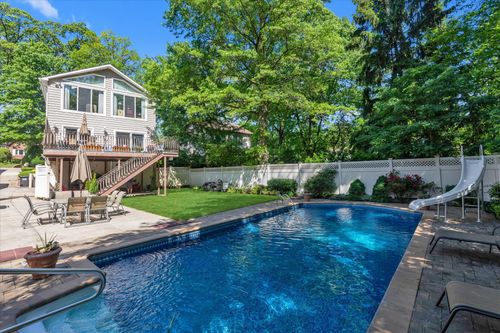 41 Orient Ave, Little Neck, NY, 11363-1627 | Card Image