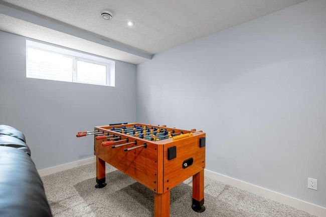 117 Chaparral Valley Gdns Se, Townhouse with 3 bedrooms, 3 bathrooms and 2 parking in Calgary AB | Image 37