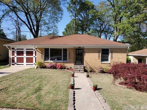 325 W I Ave, North Little Rock, AR, 72116-8105 | Card Image