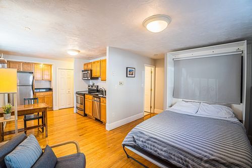 apt-2-7 Mortimer Pl, Somerville, MA, 02145-2961 | Card Image
