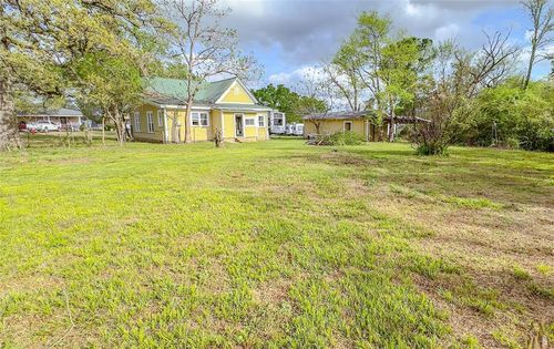 411 Ne Avenue B, Idabel, OK, 74745-3217 | Card Image