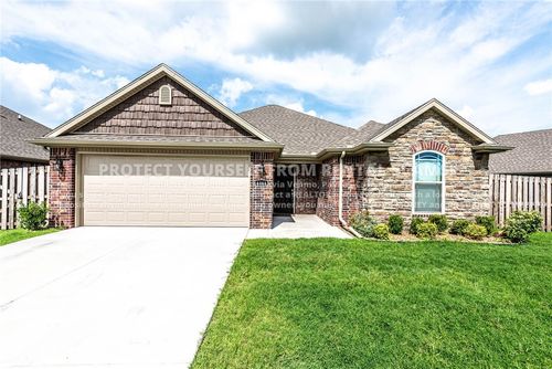 4488 W Wales Dr, Fayetteville, AR, 72704-5053 | Card Image