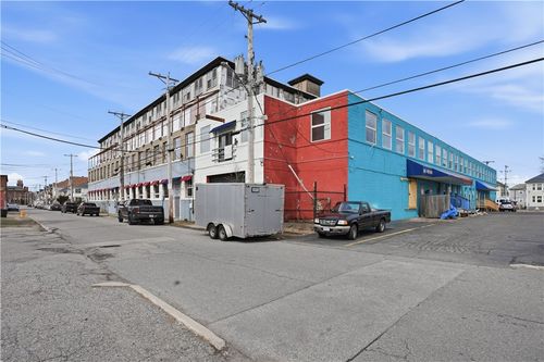 120 Webster St, Pawtucket, RI, 02861-1168 | Card Image