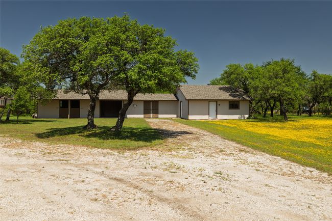 Guest House and Stables | Image 4