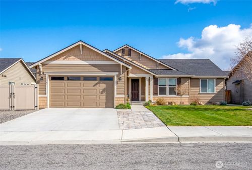 1747 S Blanchard Loop, East Wenatchee, WA, 98802-5281 | Card Image