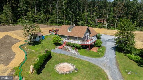 402 Swamp Rd, MORGANTOWN, PA, 19543-9431 | Card Image