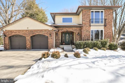 3 Acorn Hill Holw, VOORHEES, NJ, 08043-1524 | Card Image