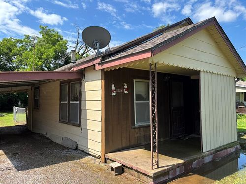 316 N Crenshaw Street, Wayne, OK, 73080 | Card Image