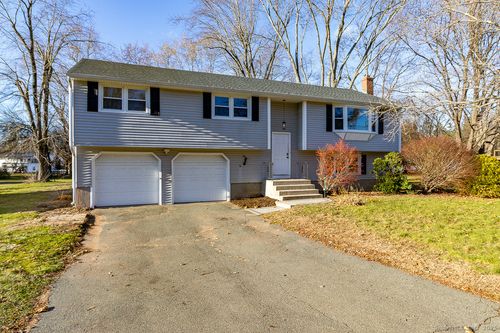 31 Wendy Dr, South Windsor, CT, 06074-1233 | Card Image