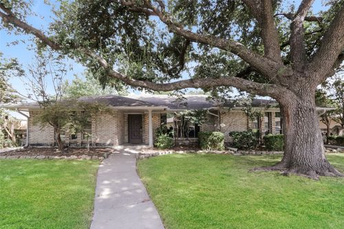 1608 Cloister Way, Plano, TX, 75075-6604 | Card Image