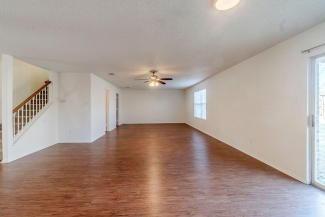 921 Rock Dove Cir, House other with 3 bedrooms, 3 bathrooms and null parking in Saginaw TX | Image 6