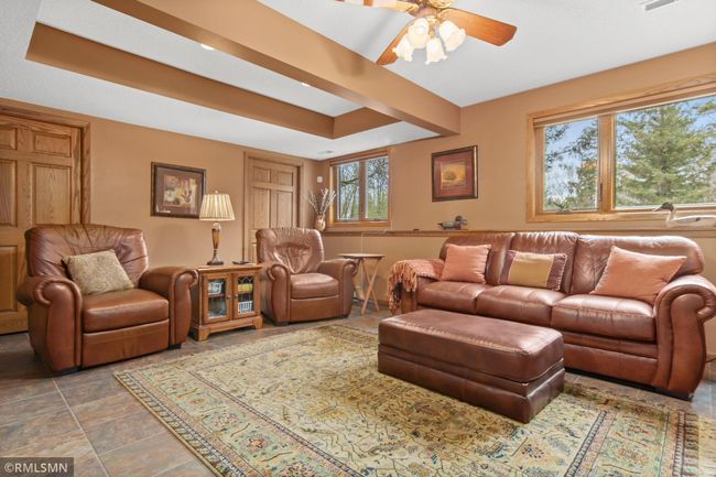 Family Room | Image 19
