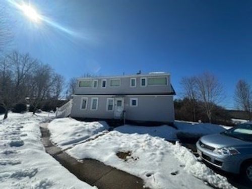 2-423 N East St, Amherst, MA, 01002-1602 | Card Image