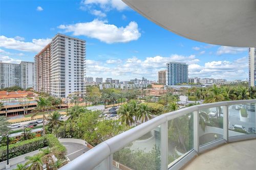 607-17315 Collins Ave, Sunny Isles Beach, FL, 33160-3410 | Card Image