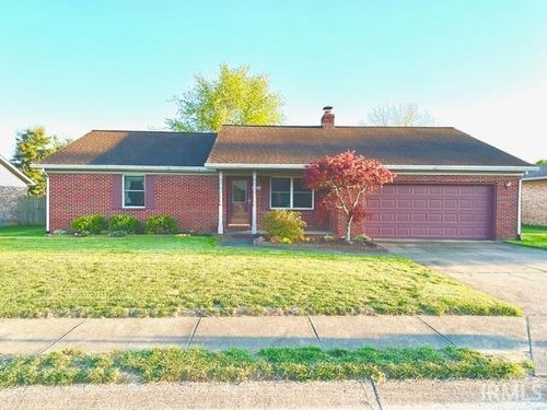 8899 Nevada Dr, Newburgh, IN, 47630-9033 | Card Image