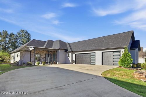 109 Biltmore Cv, Flowood, MS, 39232-1216 | Card Image