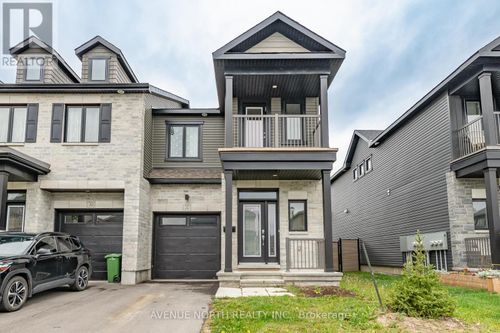 747 Namur Street, Russell, ON, K0A1W0 | Card Image