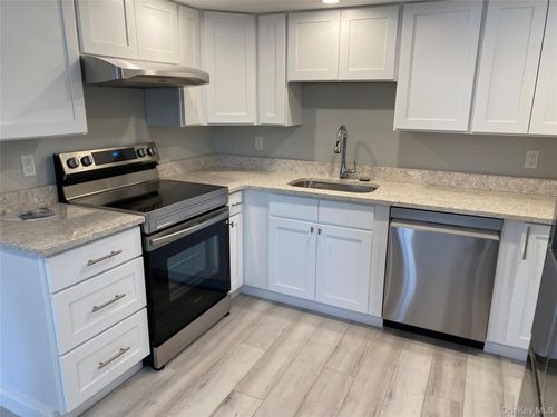 unit-b-382B Deer Park Ave, Babylon, NY, 11702-2351 | Card Image