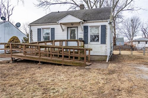 1091 N Oakcrest Avenue, Decatur, IL, 62522 | Card Image