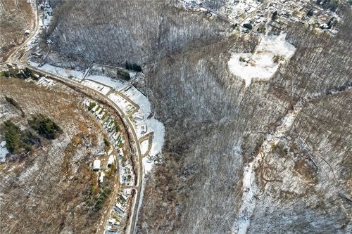 570 Blockhouse Run Rd, New Brighton, PA, 15066-3566 | Card Image