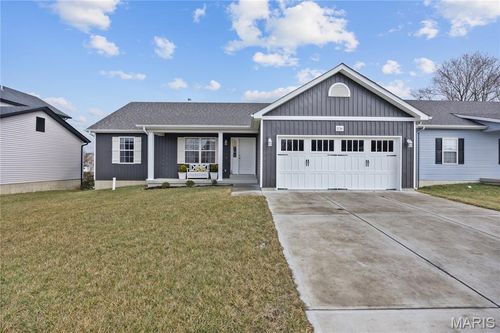 1136 Stone Henge Ct, Pevely, MO, 63070-3211 | Card Image