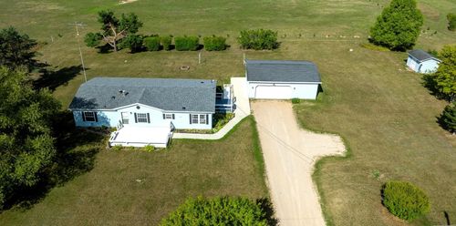 2924 S Gilmore Rd, Mount Pleasant, MI, 48858-8230 | Card Image