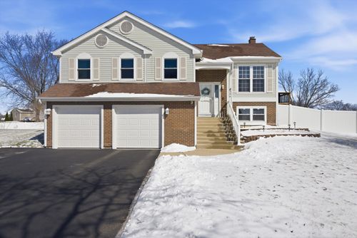 396 Nantucket Ct, Bartlett, IL, 60103-5054 | Card Image