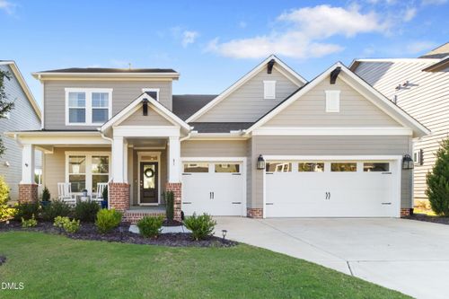 81 Welcome Dr, Fuquay Varina, NC, 27526-4054 | Card Image