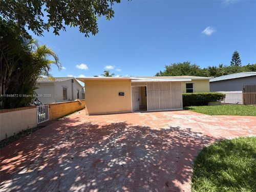 2651 Adams St, Hollywood, FL, 33020-5719 | Card Image