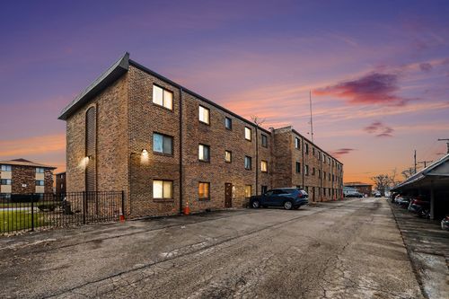 apt-205-3018 Bernice Rd, Lansing, IL, 60438-1298 | Card Image