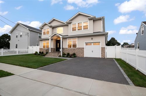 1427 Bellmore Rd, N Bellmore, NY, 11710-3708 | Card Image