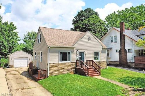 955 Glenwood St Ne, Warren, OH, 44483-3922 | Card Image