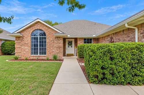 1032 Roundrock Dr, Saginaw, TX, 76179-3444 | Card Image