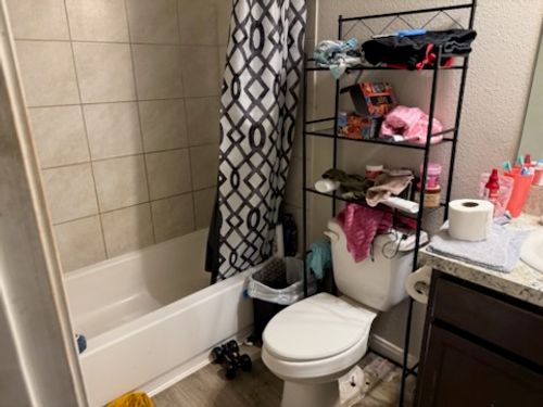 9707 Yuma St, Houston, TX, 77029-4670 | Card Image