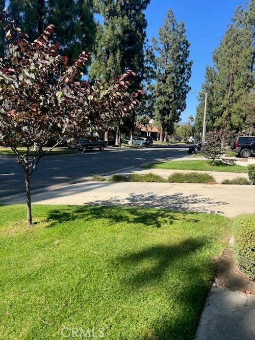 404 W Via Vaquero, San Dimas, CA, 91773 | Card Image