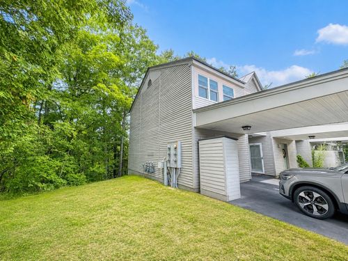 41-40 Wolf Rd, Lebanon, NH, 03766-1946 | Card Image