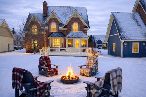 202 Snowbridge Way, Blue Mountains, ON, L9Y0V1 | Card Image