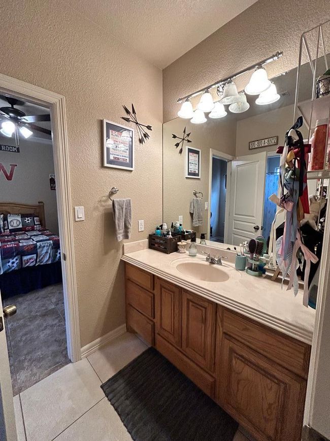 390 Hackberry Dr, House other with 5 bedrooms, 5 bathrooms and 3 parking in Andrews TX | Image 38